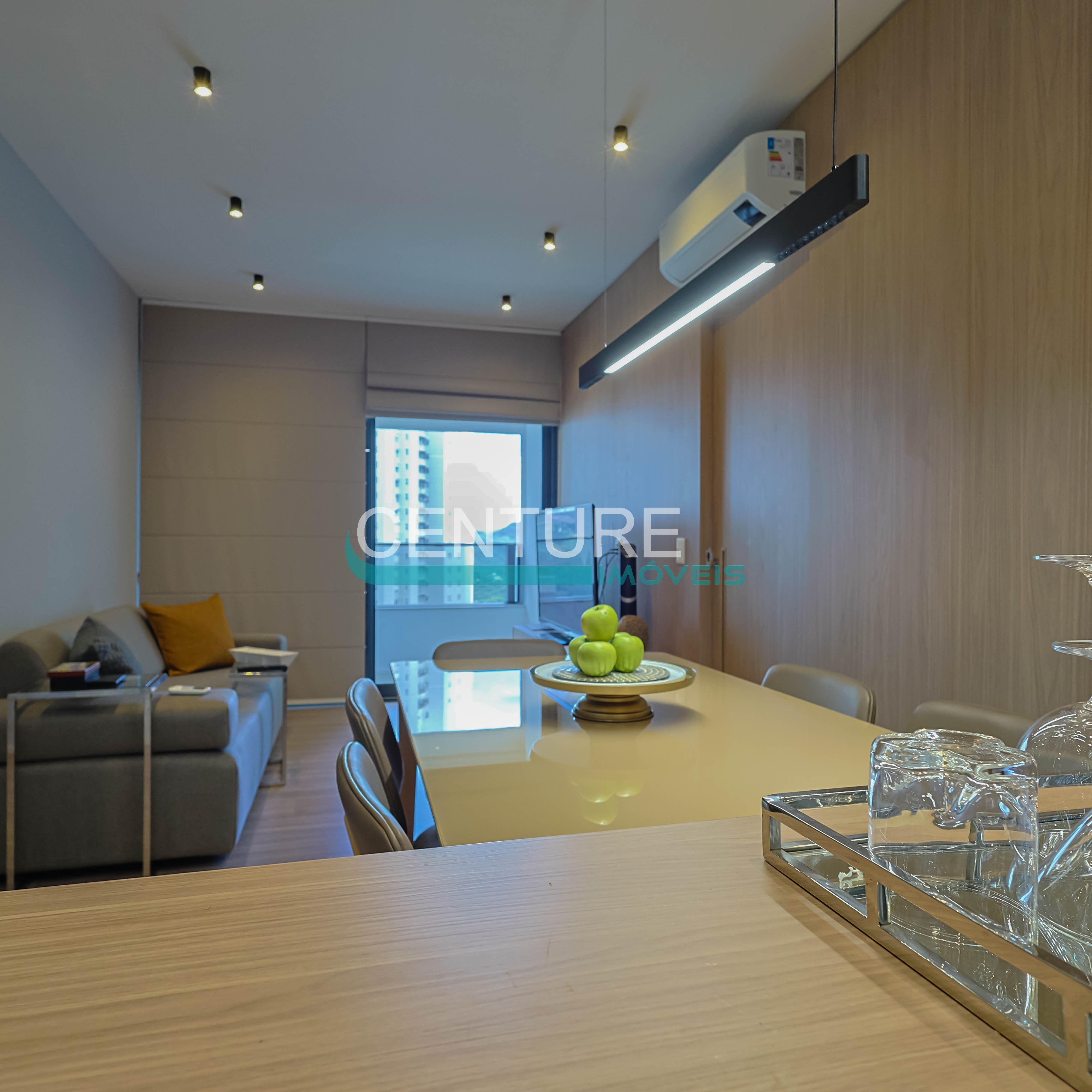 Apartamento de 2 quartos mobiliado e decorado no Vila da Serra