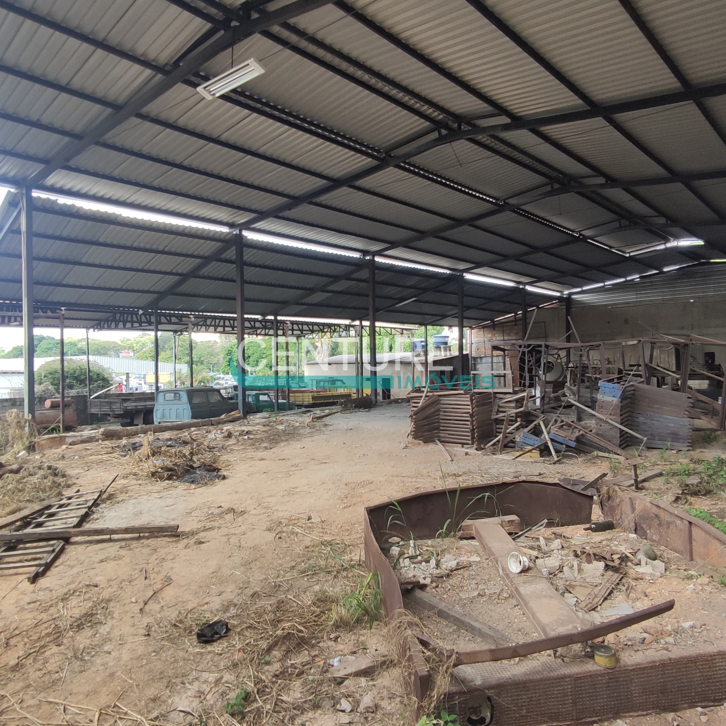 Galpão de 1283m² para alugar no bairro Betim Industrial - Betim