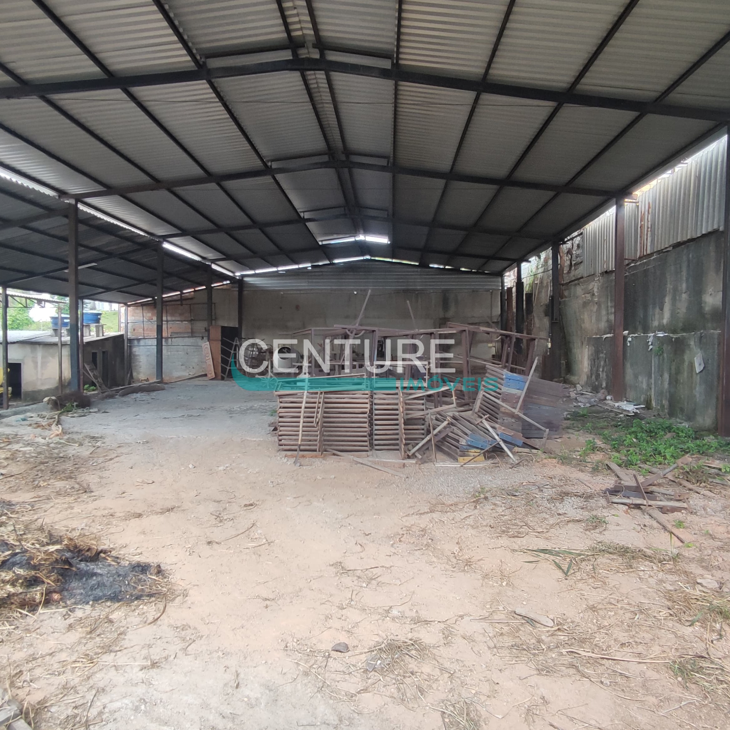 Galpão de 1283m² para alugar no bairro Betim Industrial - Betim