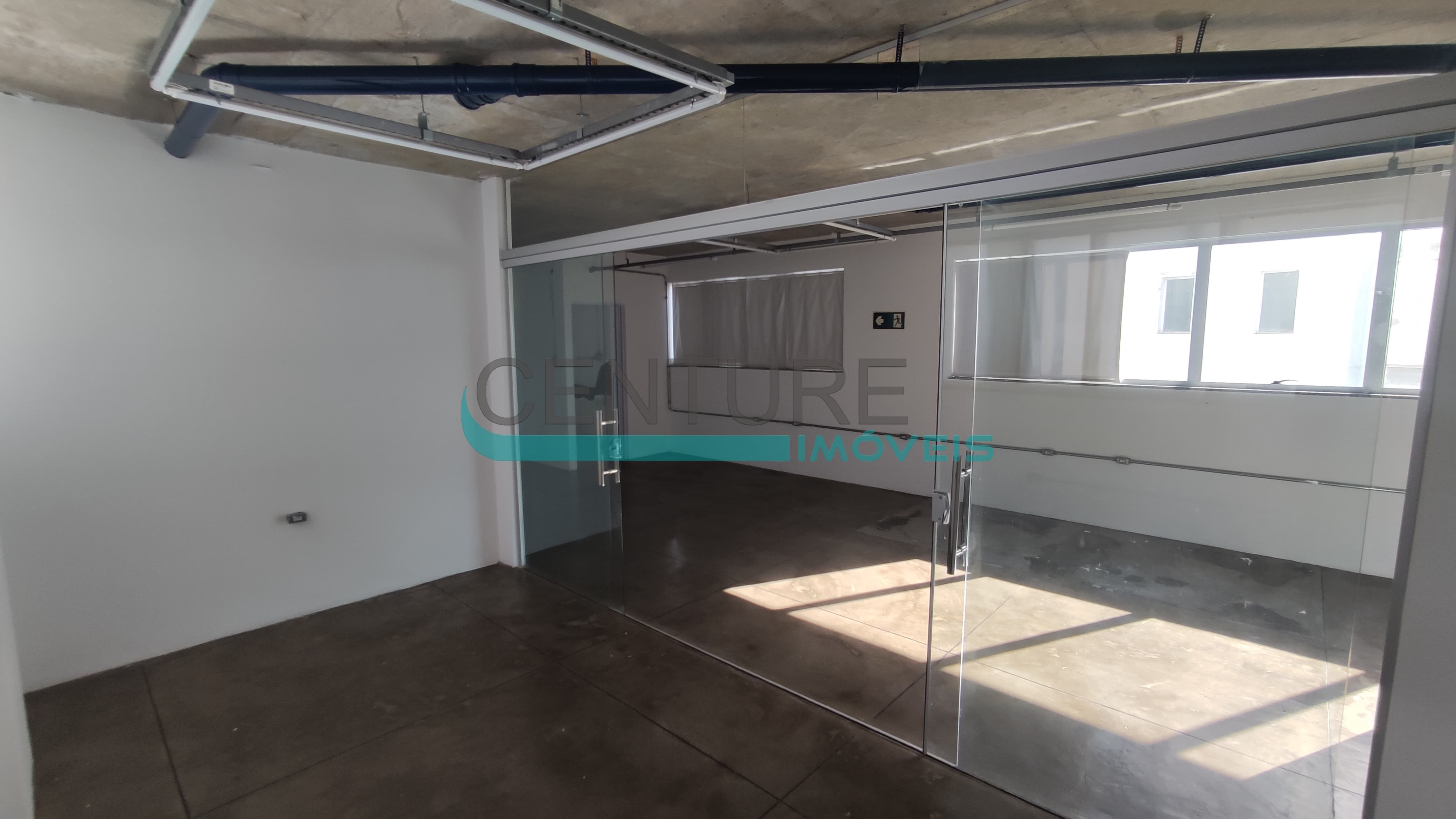 Sala de 145m² para alugar no bairro Santa Lúcia - BH