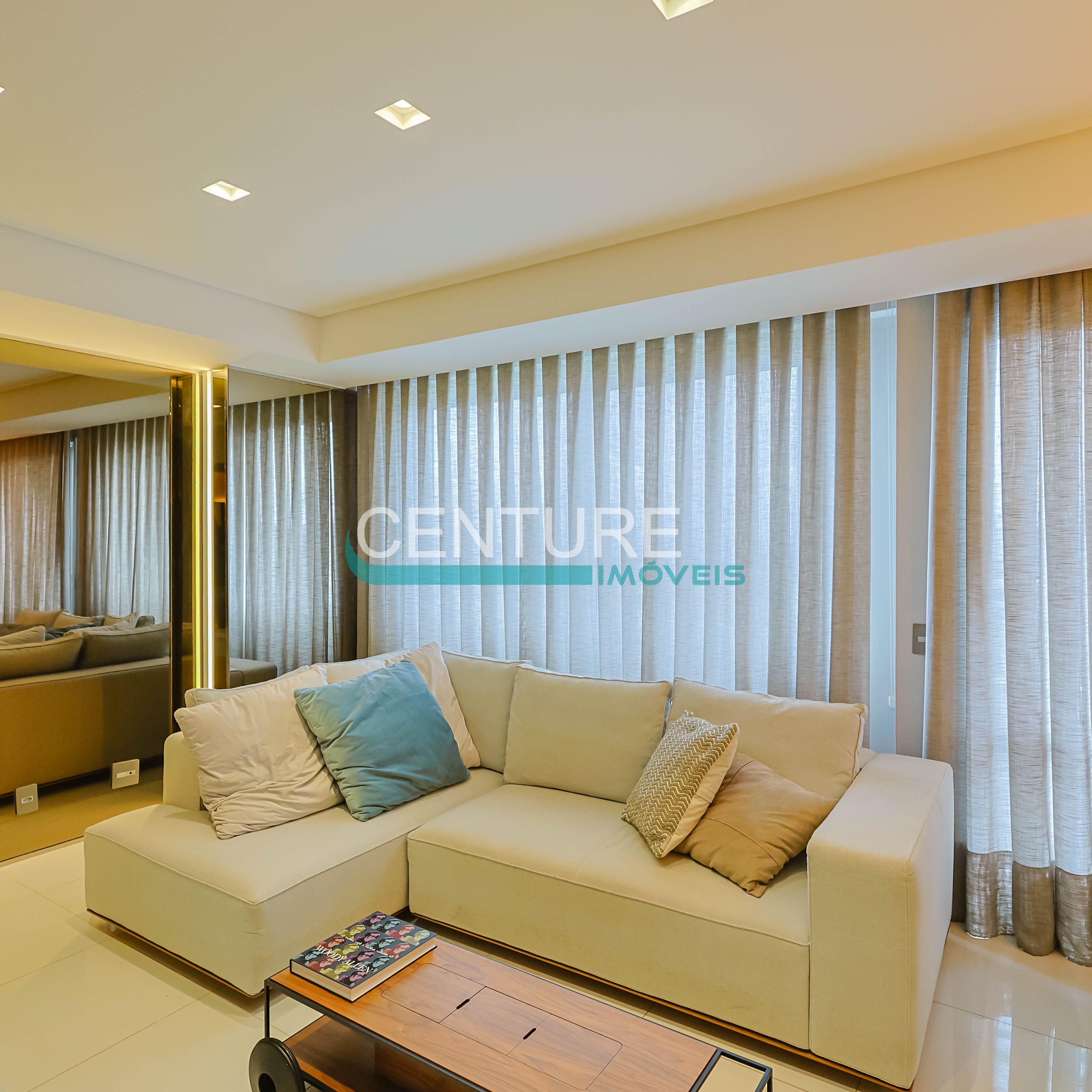 Apartamento Duplex mobiliado de 2 quartos no Vila da Serra