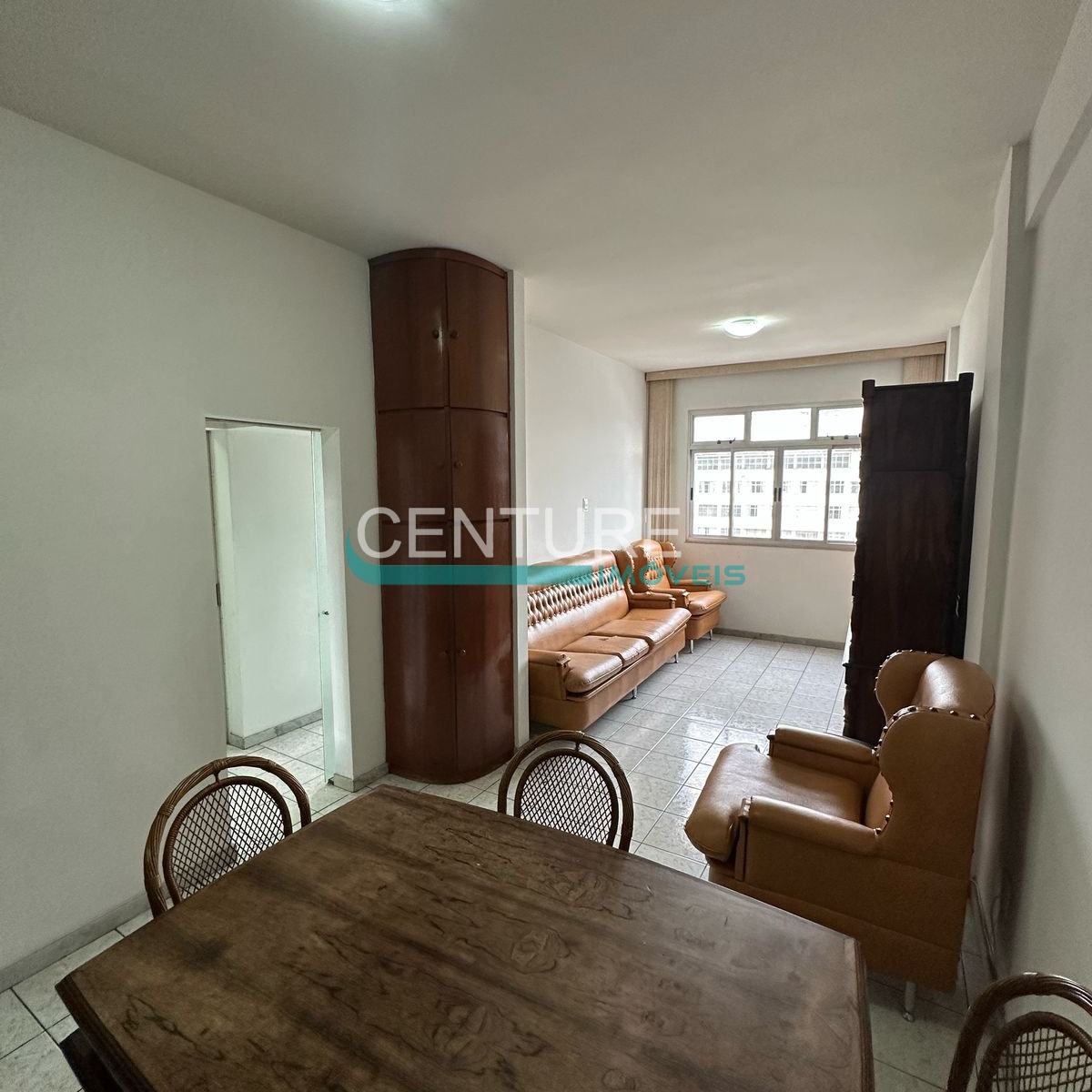 Alugo - Apartamento com 58m² - Centro