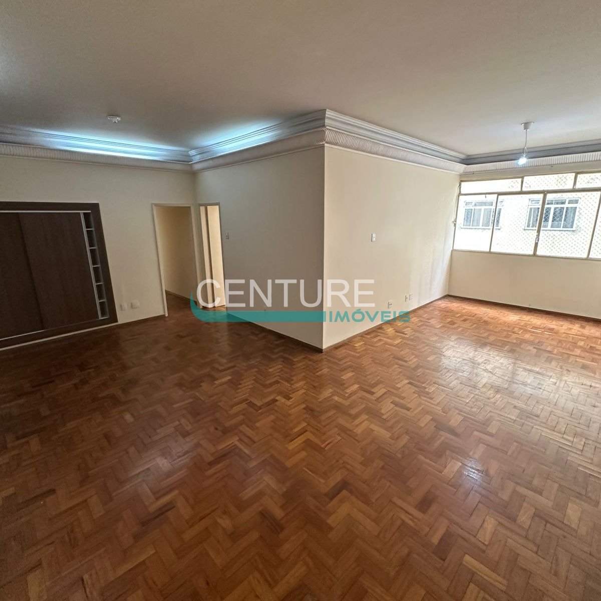 APARTAMENTO ESPAÇOSO PARA LOCAÇÃO – AV. AUGUSTO DE LIMA, 249