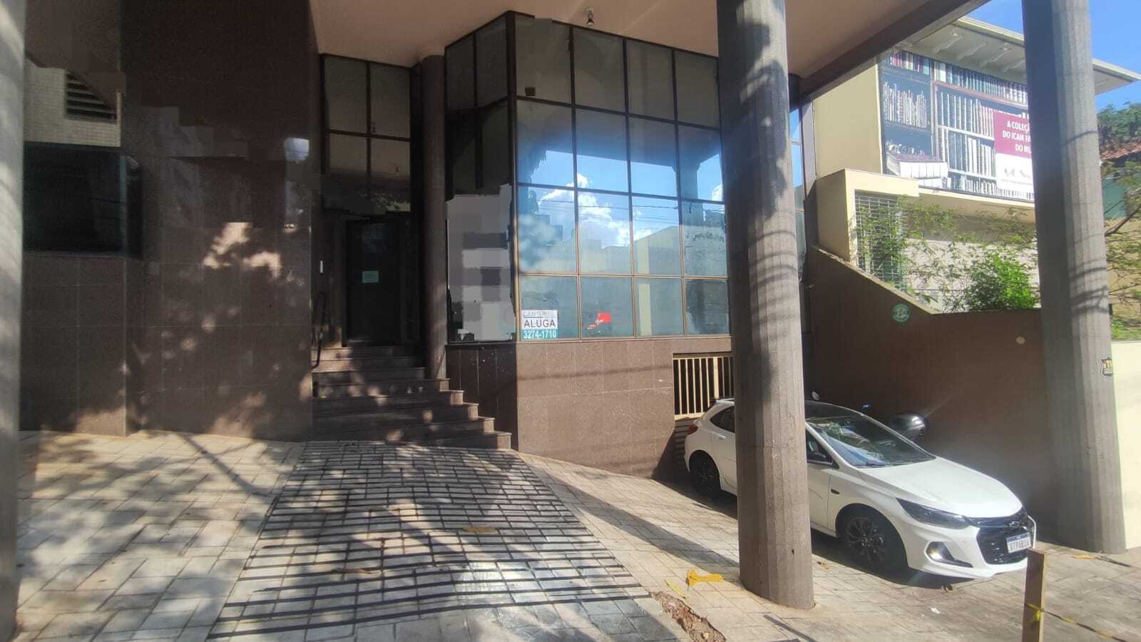 Alugar Prédio Comercial 660m² no Funcinários