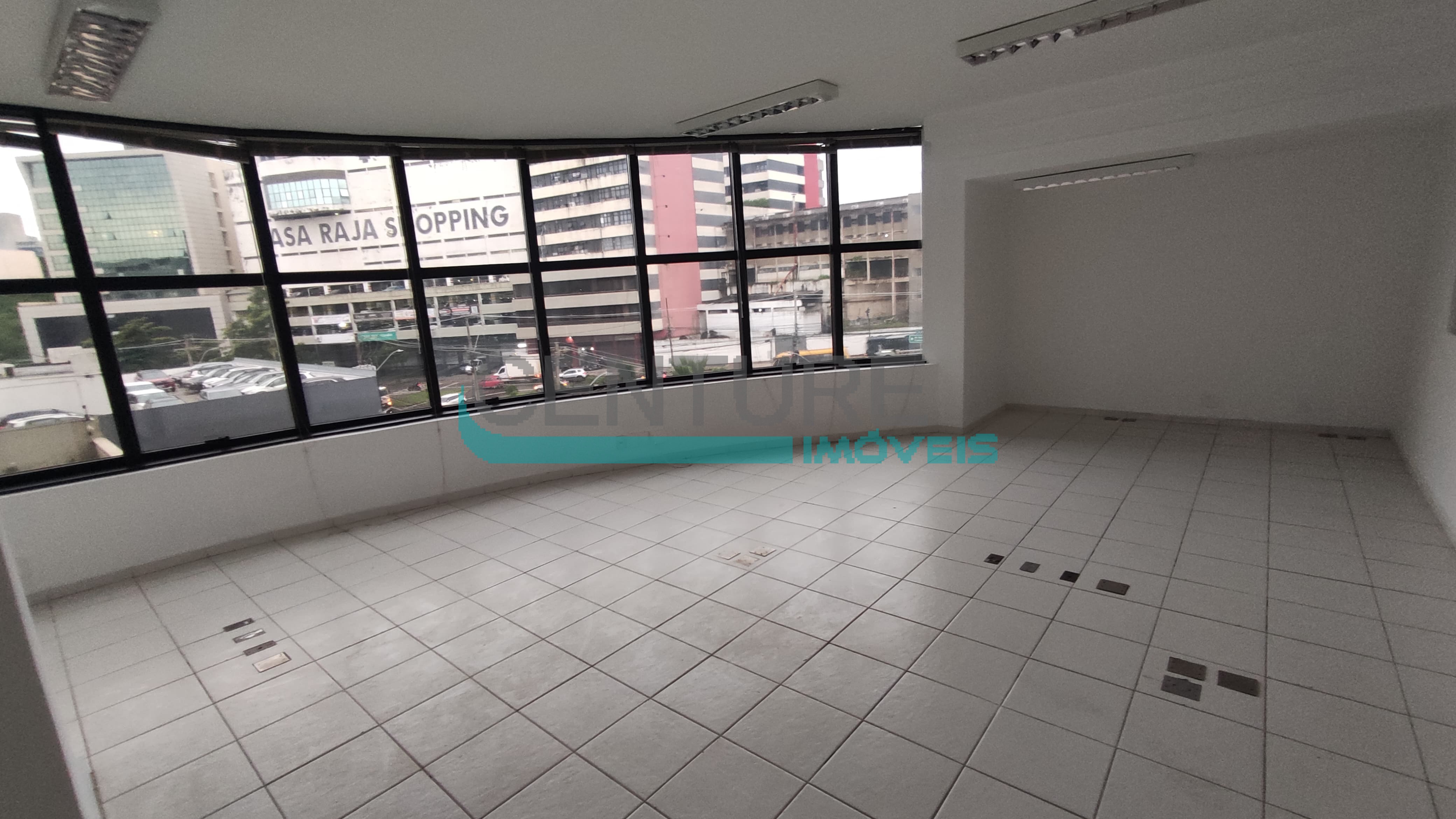 Sala Comercial de 183m² para alugar no Estoril