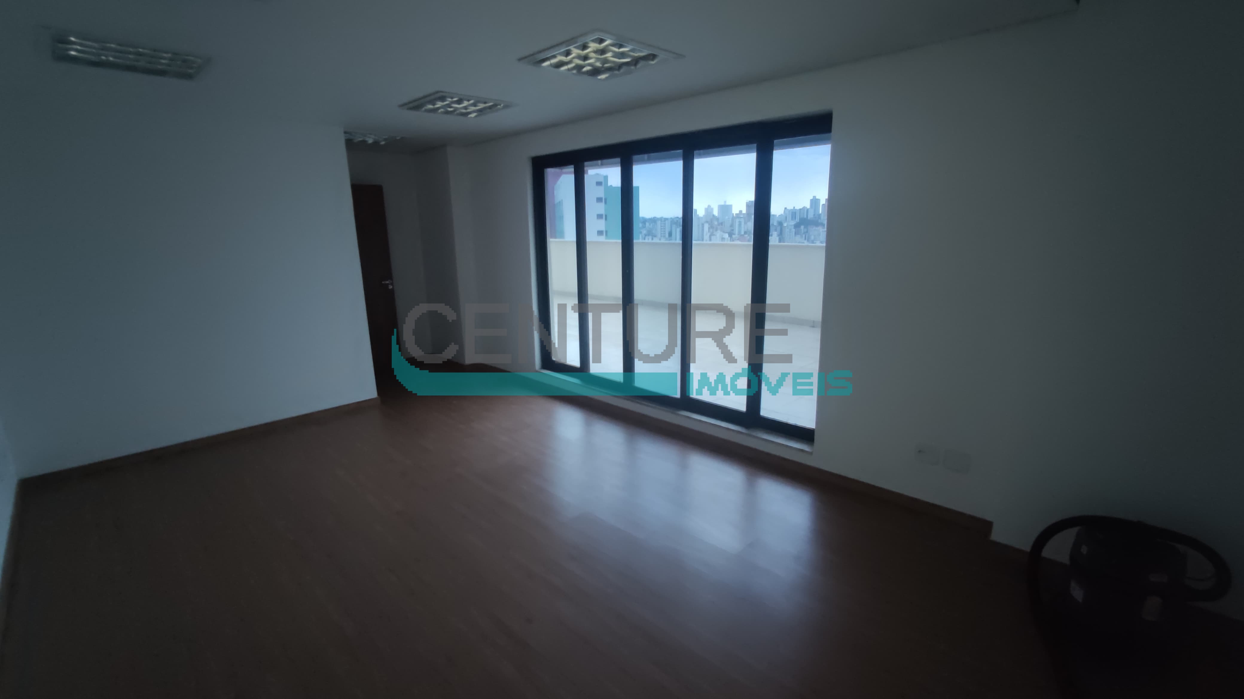 Imagem 3 do Andar Corrido de 195m² para alugar no Estoril