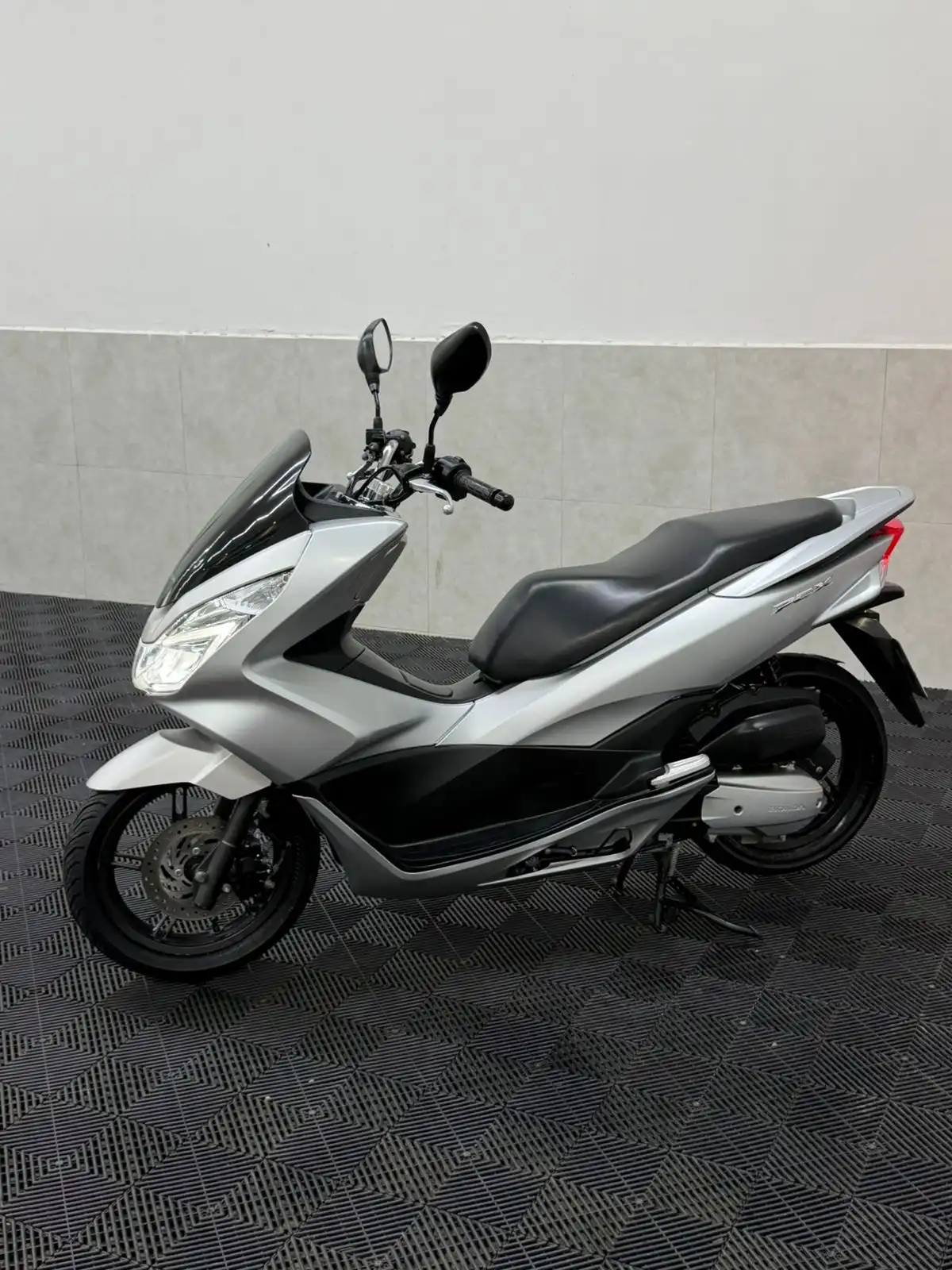 Photo 3